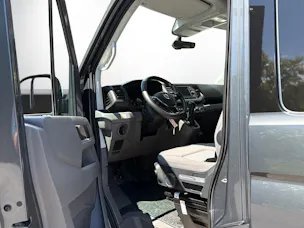 VW Grand California 4490 680 2.0 BI-TDI 177