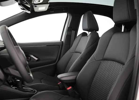 Vehicle image 17 Vehicle image 17