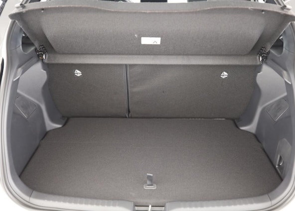 Vehicle image 19 Vehicle image 19