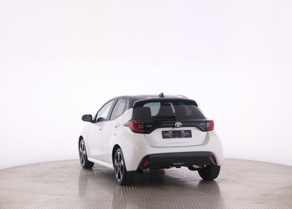 Vehicle image 10 Vehicle image 10