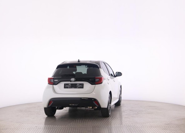 Vehicle image 12 Vehicle image 12