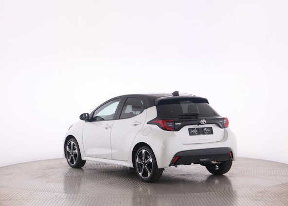 Vehicle image 9 Vehicle image 9