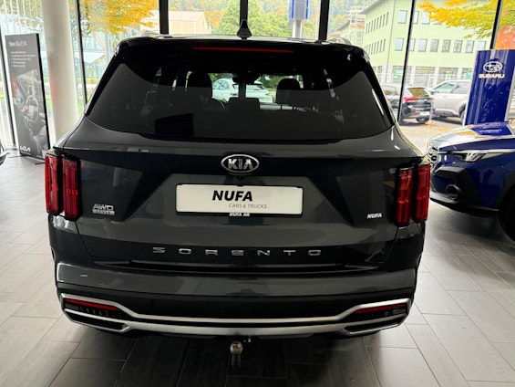 Vehicle image 5 Vehicle image 5