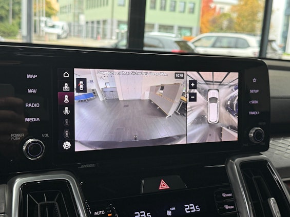 Vehicle image 14 Vehicle image 14