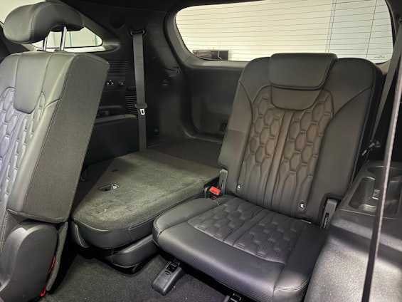 Vehicle image 12 Vehicle image 12