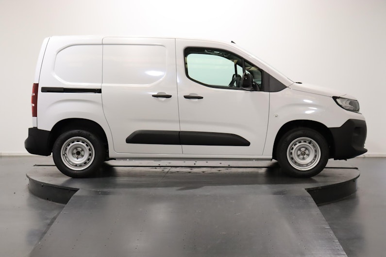Vehicle image OPEL COMBO