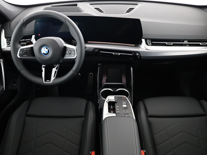 Vehicle image BMW X1