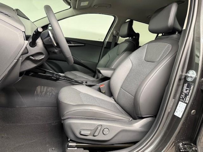 Vehicle image KIA NIRO