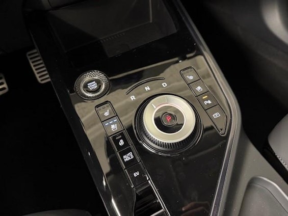 Vehicle image 7 Vehicle image 7