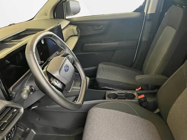 Ford E-Transit Courier Van Trend