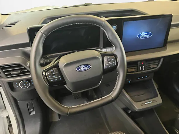 Ford E-Transit Courier Van Trend