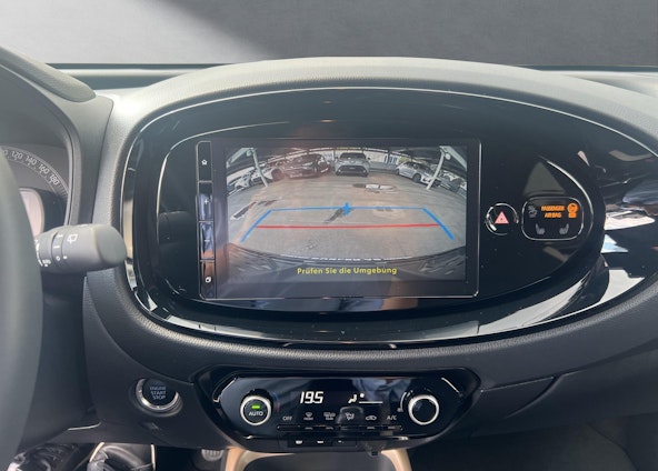 Vehicle image 7 Vehicle image 7