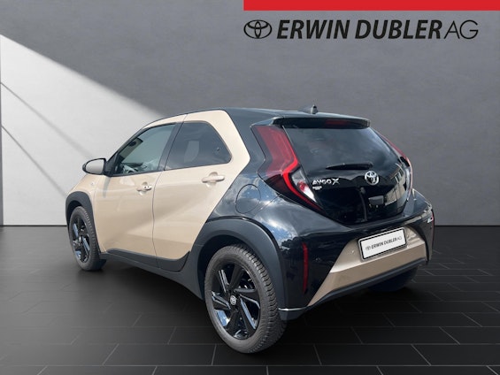 Vehicle image 2 Vehicle image 2