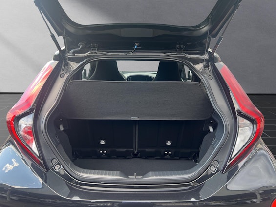 Vehicle image 10 Vehicle image 10