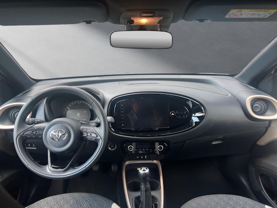 Vehicle image 3 Vehicle image 3