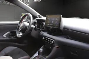 Toyota Yaris 1.5 VVT-i HSD GR Sport
