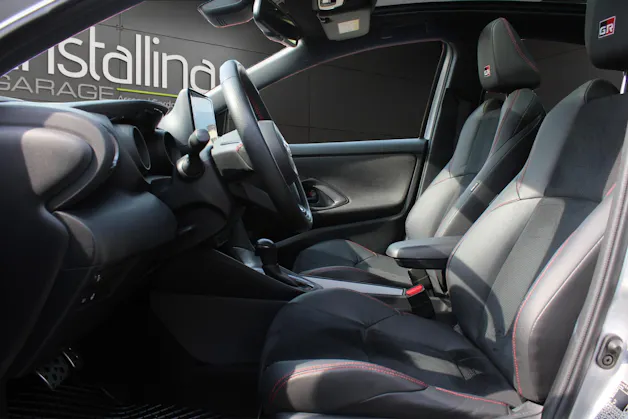 Toyota Yaris 1.5 VVT-i HSD GR Sport