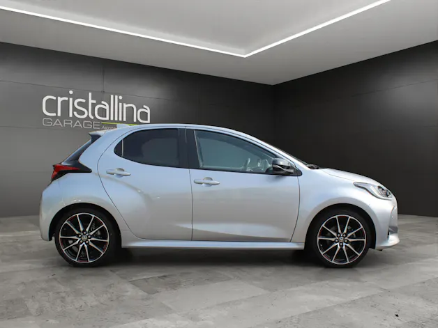 Toyota Yaris 1.5 VVT-i HSD GR Sport