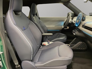 Vehicle image MINI Mini J01 Cooper SE