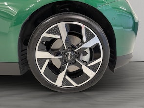 Vehicle image MINI Mini J01 Cooper SE