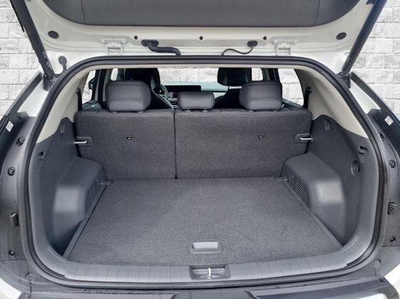 Vehicle image 8 Vehicle image 8