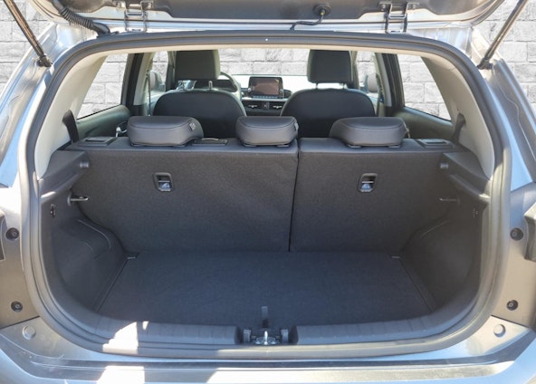 Vehicle image 8 Vehicle image 8