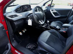 Peugeot 2008 1.2 PureTech 110 Crossway