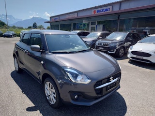 Vehicle image SUZUKI SWIFT 0