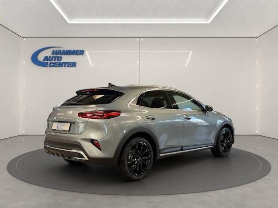 Vehicle image 4 Vehicle image 4