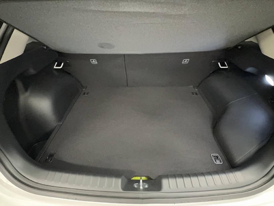 Vehicle image 8 Vehicle image 8