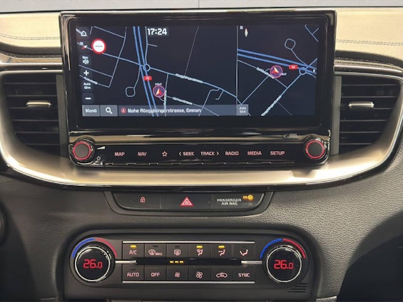 Vehicle image 13 Vehicle image 13