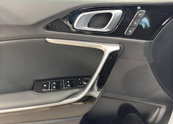 Vehicle image 11 Vehicle image 11