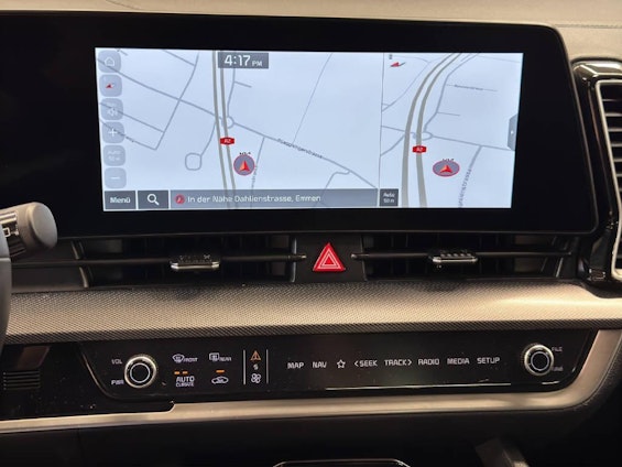 Vehicle image 9 Vehicle image 9