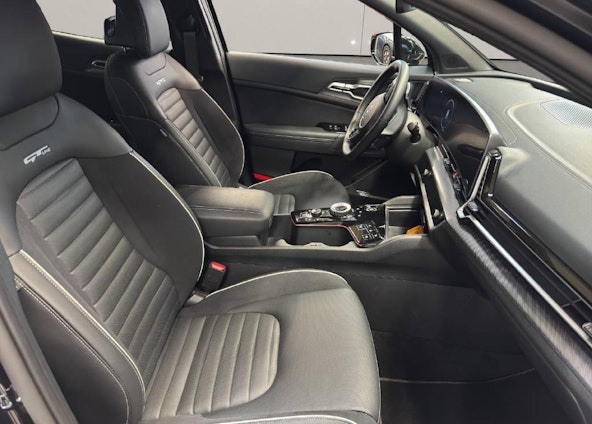 Vehicle image 14 Vehicle image 14