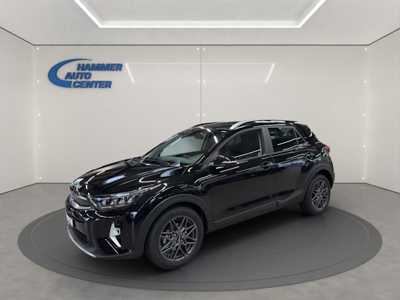 First vehicle image
