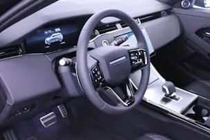 Land Rover Range Rover Evoque 1.5 T 270e Dynamic SE