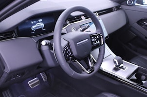 Vehicle image LAND ROVER Range Rover Evoque 1.5 T 270e Dynamic SE