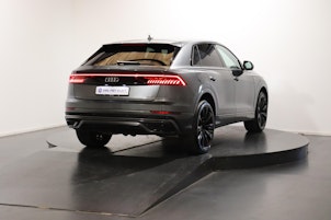 Vehicle image AUDI Q8 3.0 55 TFSI e quattro T-Tronic