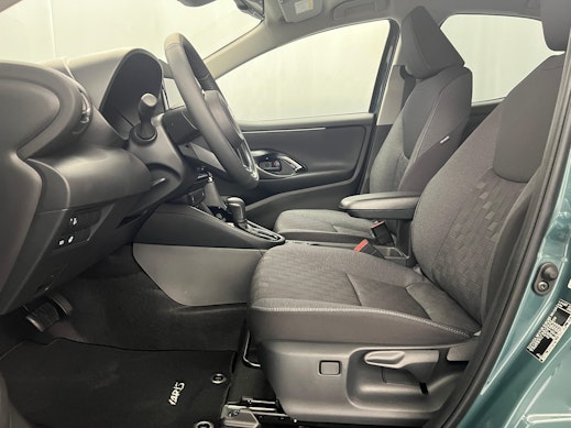 TOYOTA Yaris 1.5 VVT-i HSD Trend 2