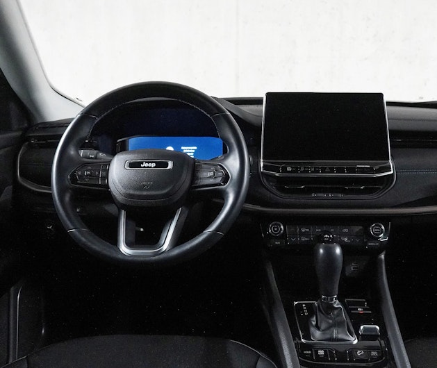 Vehicle image JEEP COMPASS