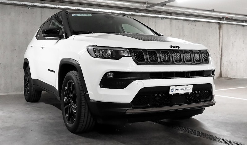 Vehicle image JEEP COMPASS