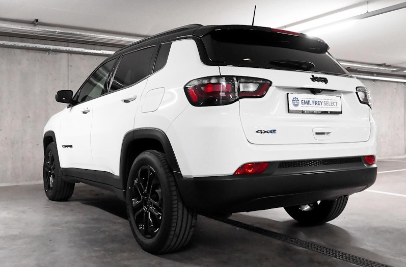 Vehicle image JEEP COMPASS