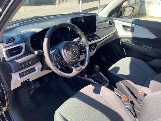 Vehicle image 5 Vehicle image 5