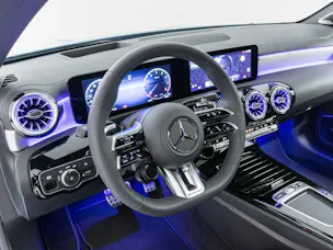 Mercedes-Benz CLA 35 AMG 4MATIC Shooting Brake