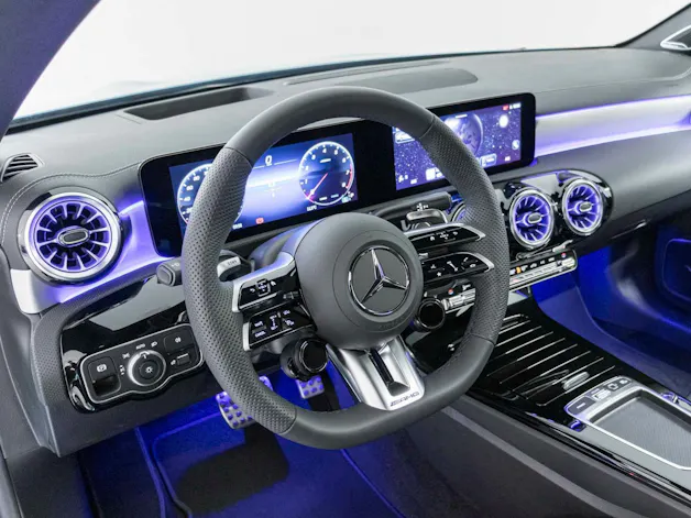 Mercedes-Benz CLA 35 AMG 4MATIC Shooting Brake