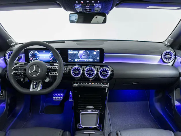 Mercedes-Benz CLA 35 AMG 4MATIC Shooting Brake