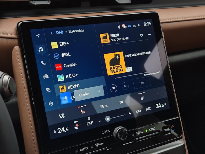 Vehicle image LEXUS LBX