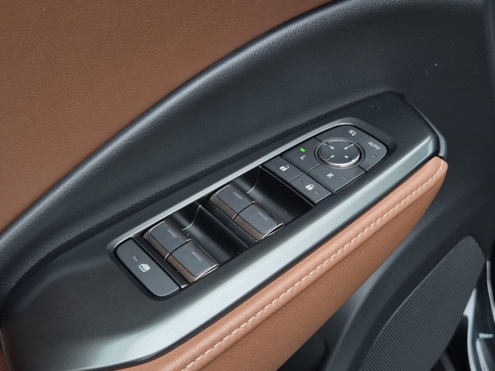 Vehicle image LEXUS LBX