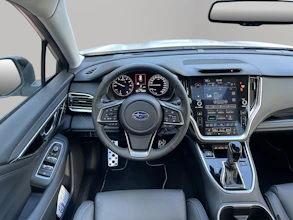 https://vehicle.imgix.net/3941707/3144a3ec-4484-44cd-b747-db1022c81a1a.jpg