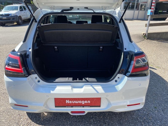 Vehicle image 7 Vehicle image 7